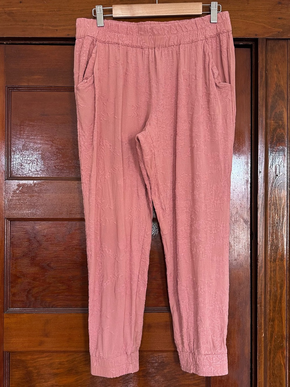 Anthropologie Saturday Sunday Embroidered Jogger Pant Size Medium Boho Casual